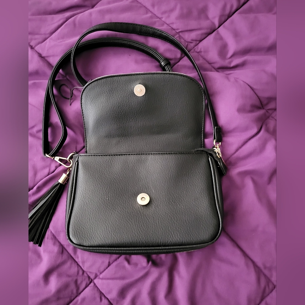 Elegant Black Crossbody Bag